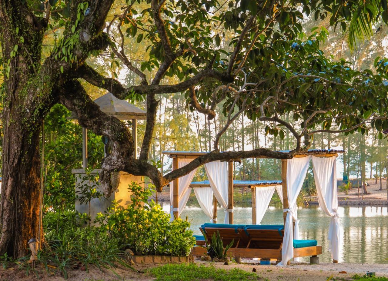 פאנג-נגה Wanakarn Beach Resort & Spa מראה חיצוני תמונה